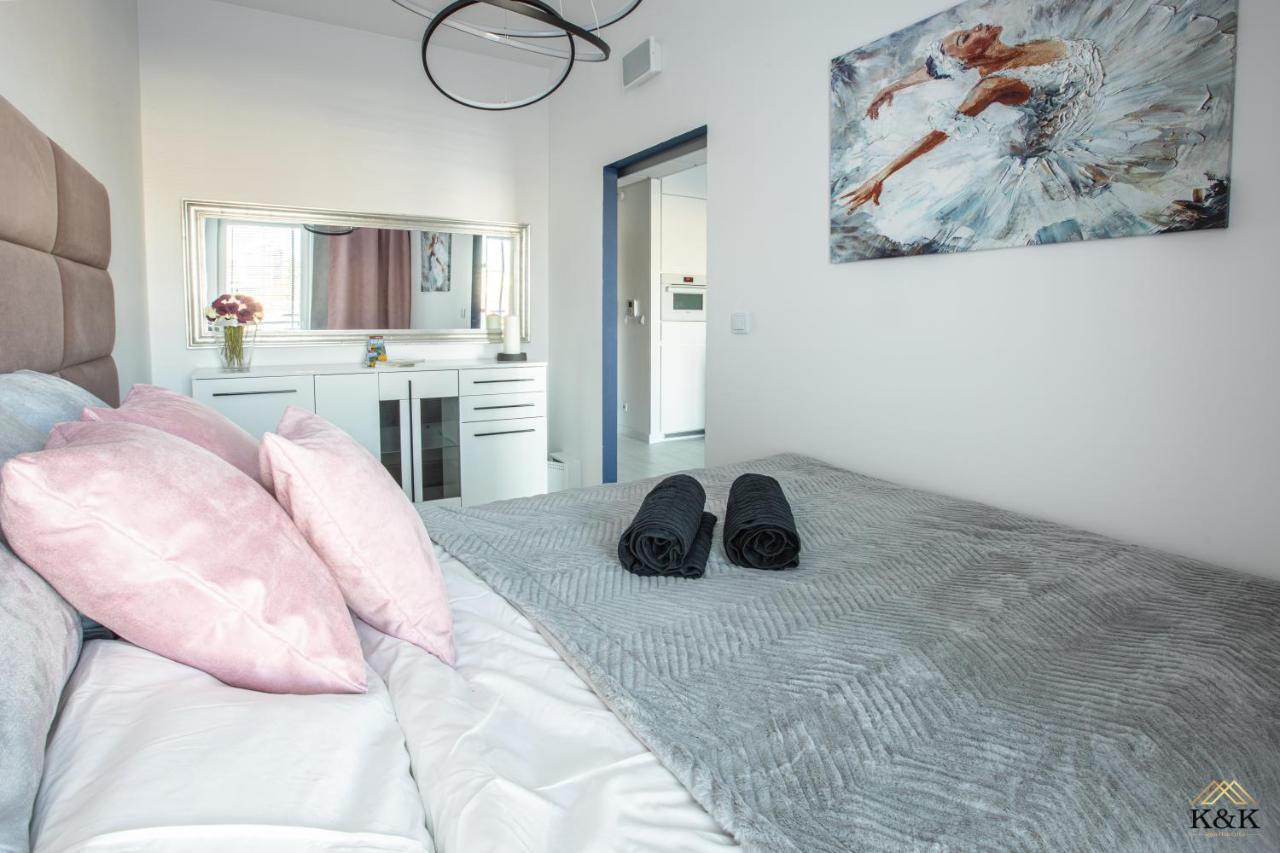 ורשה K&K Apartament Blisko Centrum Near City Center מראה חיצוני תמונה